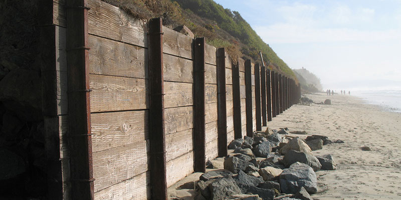 How to Tell if You Need Wood Seawall Repair